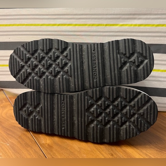 Converse One Star Boot Mid Grand Purple Black White Women's 10 - Picture 4 of 6